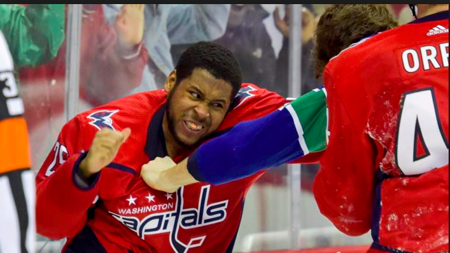 Devante Smith-Pelly a VISÉ Marc Bergevin après le match...