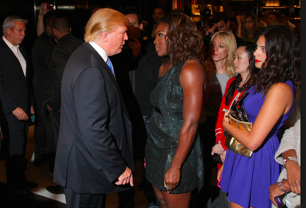  Donald Trump qui dit que Serena est JALOUSE du corps de Maria...