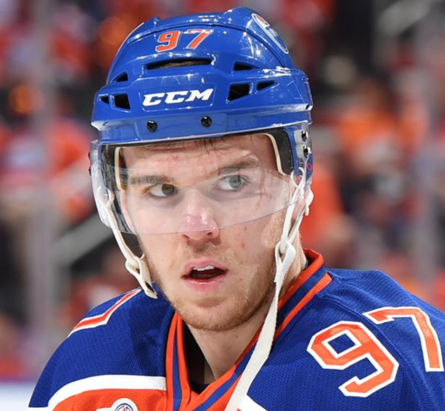 EEEHHH...Est-ce que Connor McDavid devrait être inquiet ???