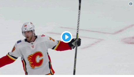 Elias Lindholm NIAISE ses anciens fans en Caroline...
