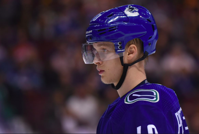 Elias Pettersson est MEILLEUR DÉFENSIVEMENT que Patrice Bergeron au même ÂGE...