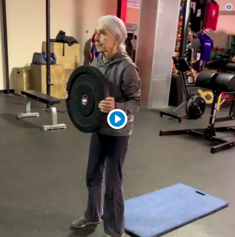 Elle est plus en SHAPE que Nikita Scherbak!!!!
