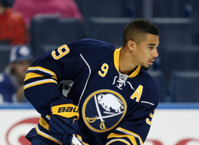 Evander Kane dans les ESTRADES!!! LA TRANSACTION S'EN VIENT!!!!!