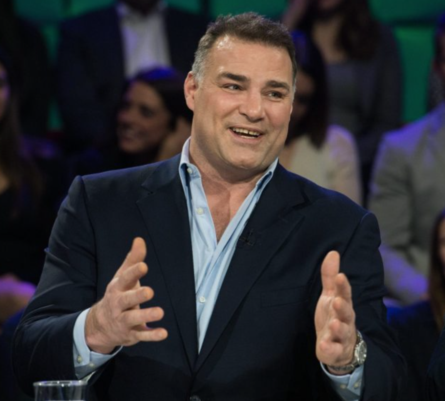 Finalement, Eric Lindros est un beau crosseur...