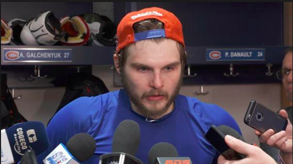 GALCHENYUK: le DG est sur son dos...le coach est sur son dos...