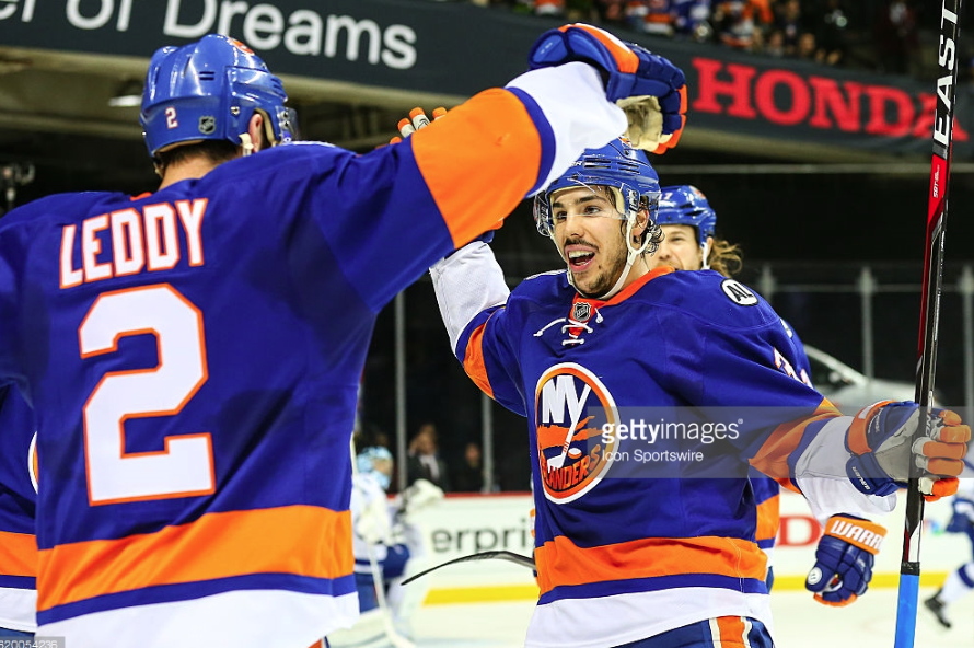  Garth Snow aurait proposé Travis Hamonic à 3 équipes!!!! Dont le Canadien de Montréal!!!!!