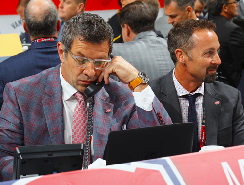 Geoff Molson a bel et bien demandé à Marc Bergevin de s'habiller MOINS FANCY...