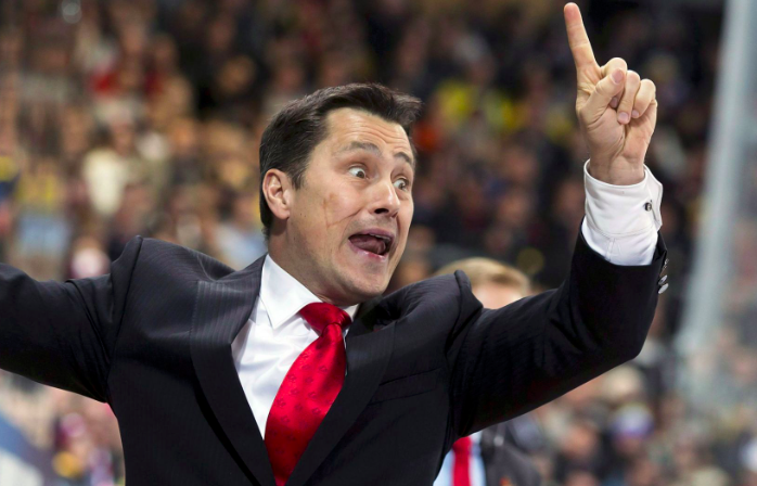 Guy Boucher doit MANIPULER..De la PLOMBERIE CRASSE..