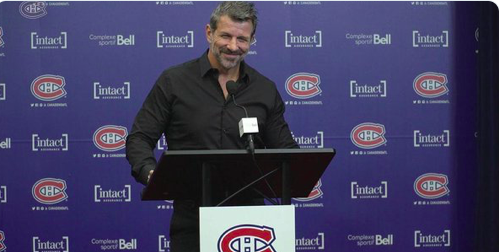 HAHA!!!! Elle veut avoir le numéro de Marc Bergevin!!!!!!