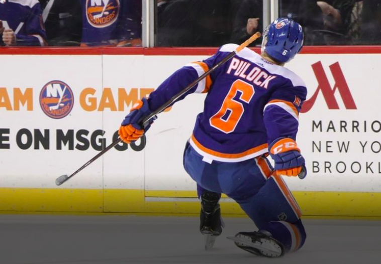 HAHA!!!  Il s'inspire de Shea Weber??????