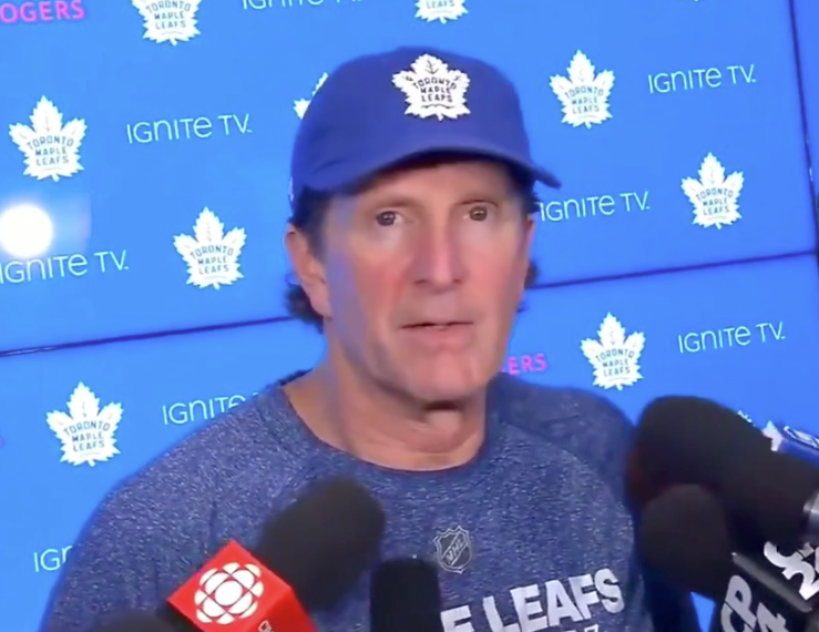 HAHAHA...La réaction de Mike Babcock, quand un journaliste lui demande...