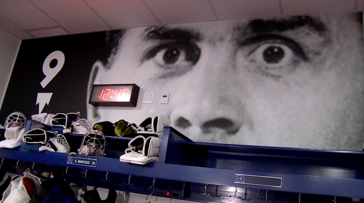 HAHA...JOJO voulait que Maurice surveille ses joueurs...