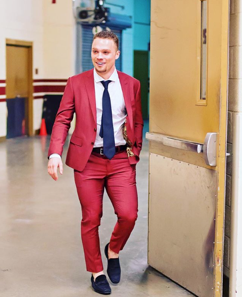 HAHA...Le BUBBLE HEAD de Max Domi, est plus gros que le vrai...