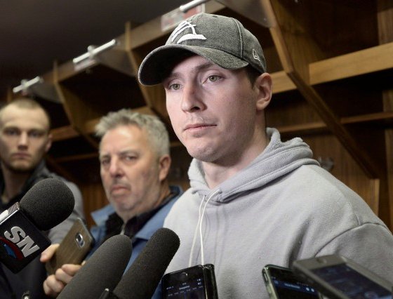 HAHA...Matt Duchene et ses larmes de crocodile...