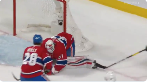 HAHA...Niemi fait des arrêts approximatifs...