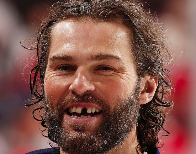 HAHA...Pauvre Jaromir Jagr...