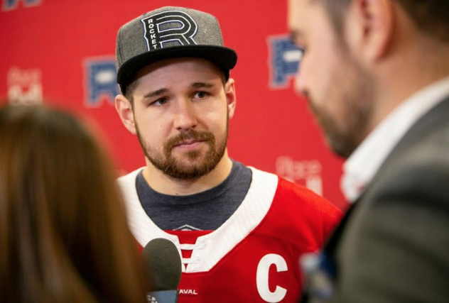 HAHA...Xavier Ouellet s'est rendu compte, qu'il s'est fait CROSSER...