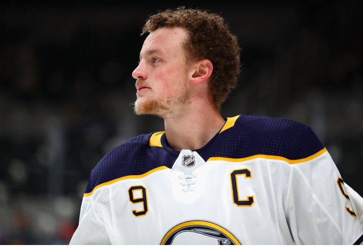 Jack Eichel a été HOMOPHOBE....