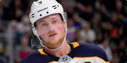 Jack Eichel est en FURIE....