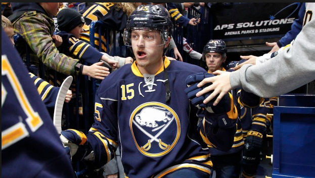 Jack Eichel et son agent on averti les Sabres..