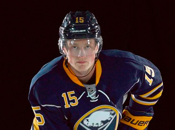 Jack Eichel se croit SUPÉRIEUR à Leon Draisaitl...