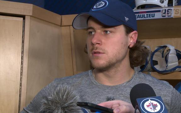 Jacob Trouba qui parle de Nathan Beaulieu, comme...