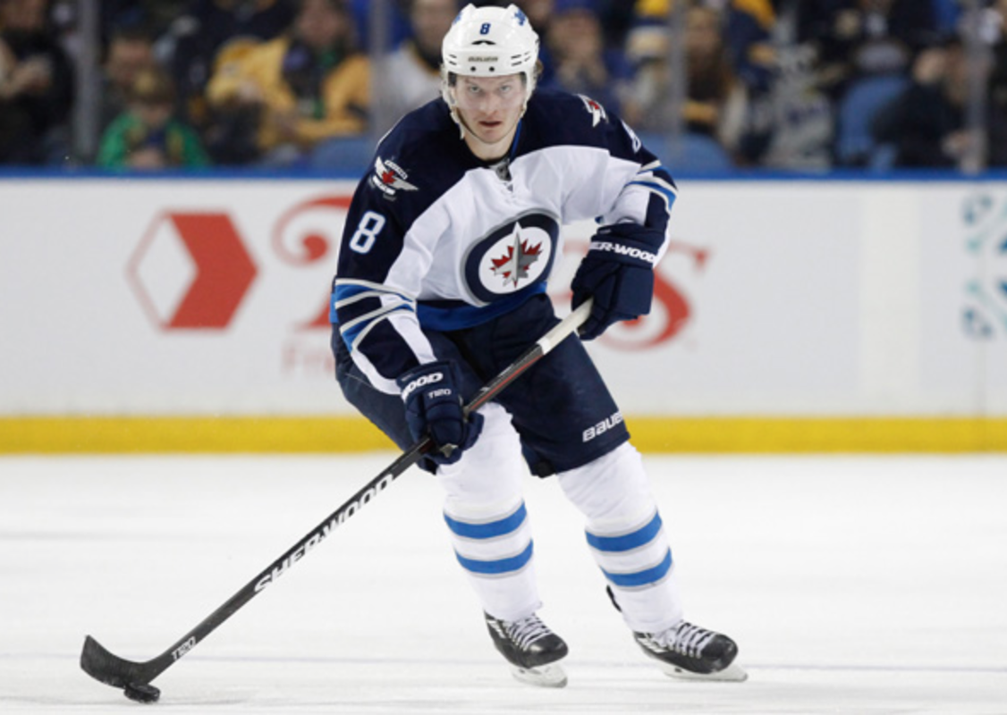 Jacob Trouba, veut plus d'argent que Seth Jones...