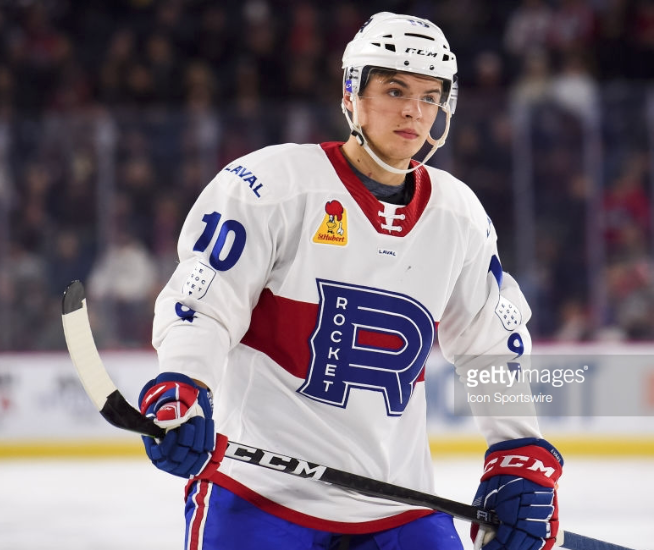 Jake Evans a commencé la saison sur le 4e trio...