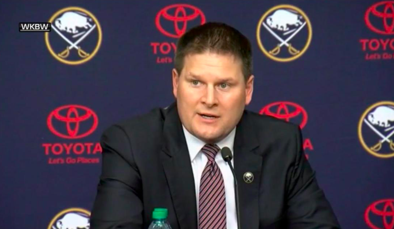 Jason Botterill ACCUSE Patrik Berglund de MENTIR.