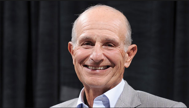 Jeremy Jacobs veut se servir de David Pastrnak pour envoyer un message à la ligue..