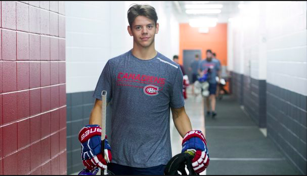 Jesperi Kotkaniemi est toujours dans son CONDO....en SOLO depuis que sa mère est retournée en Finlande...