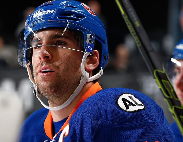 John Tavares à Toronto:  Oubliez la rumeur FARFELUE..