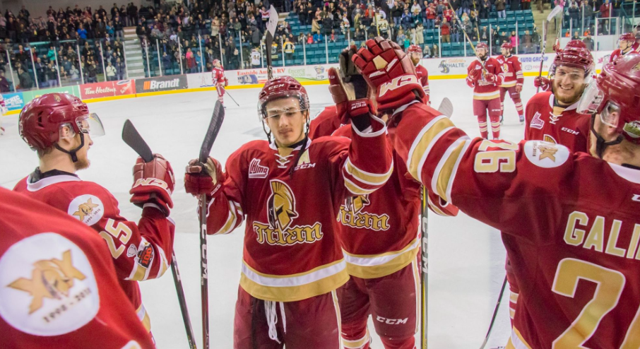 JOJO Bouchard n'a plus la tête au hockey junior...Il ne pense qu'à aller LÉCHER les BOTTES de Marc Bergevin....