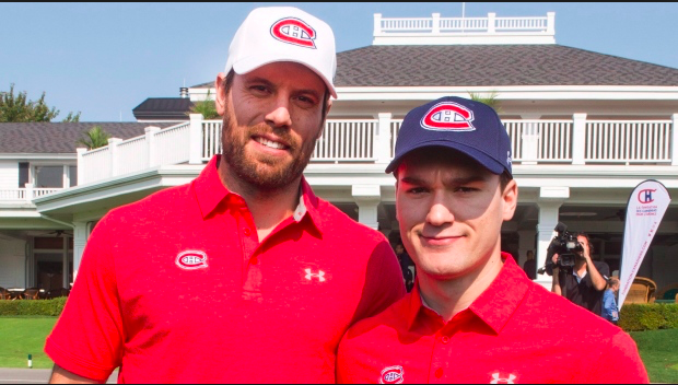 Jonathan Drouin doit se faire parler dans le CASQUE par Shea Weber..
