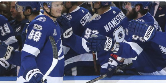 Jonathan Drouin est mieux de WAKE-UP...