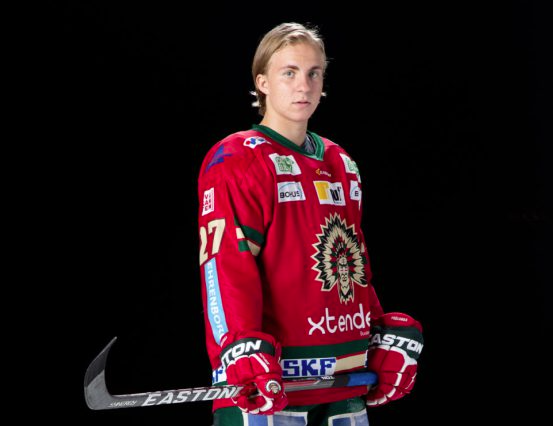 Joni Ikonen le CENTRE DROITIER à Montréal!!!!!!!!