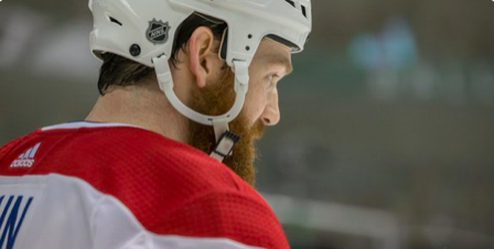 Jordie Benn avec son frère....ou McDavid?