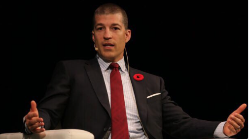 Julien Brisebois..est déjà le directeur général du Canadien de Montréal..