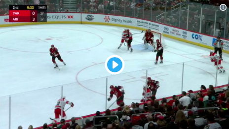 Justin Faulk a marqué devant Kyle Dubas hier..
