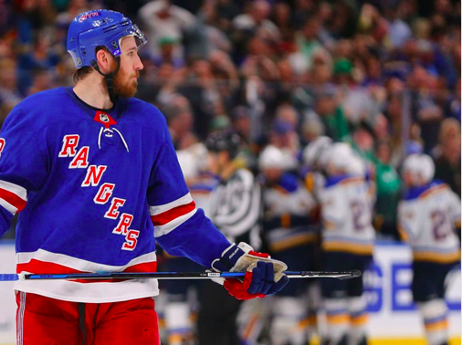 Kevin Hayes.. N'a pas encore compris...