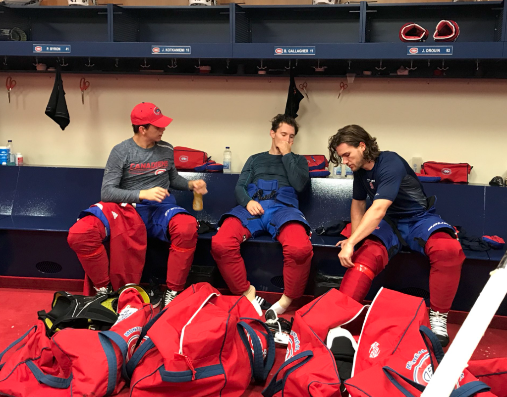 Kotkaniemi n'avait pas SON casier à Brossard...