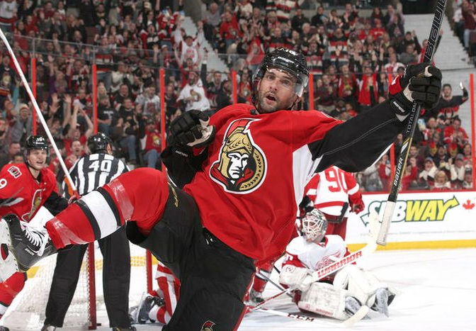 La carrière de Clarke MacArthur est terminée...