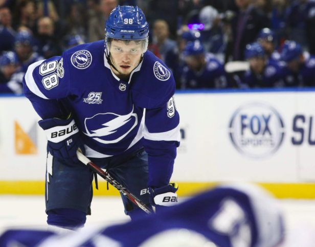 La CHICANE Stamkos vs Sergachev...un baume aux blessures de Marc Bergevin...