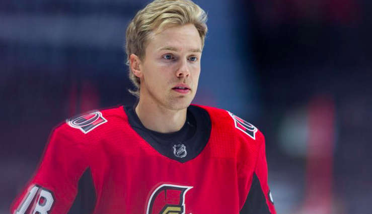 La course pour Ryan Dzingel s'ACTIVE...