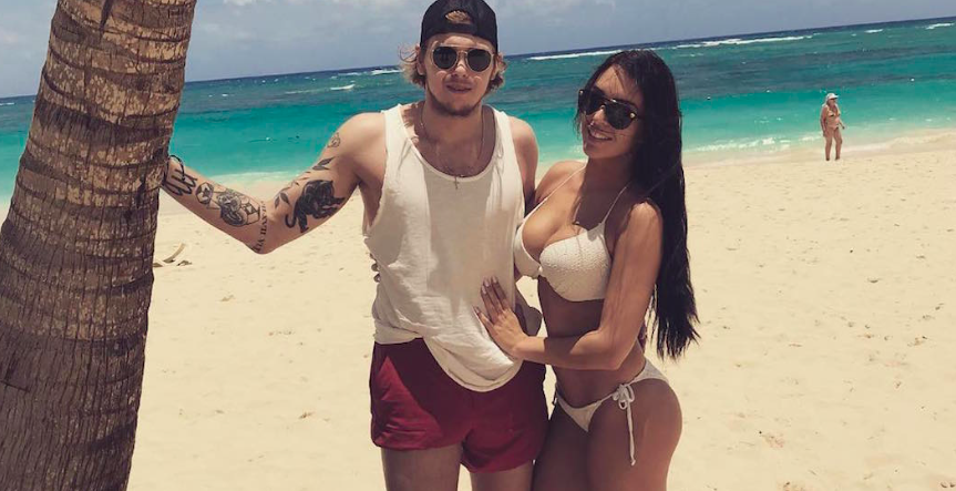 La DÉPENDANCE aux jeux vidéos de Nikita Scherbak commence à inquiéter bien du monde...