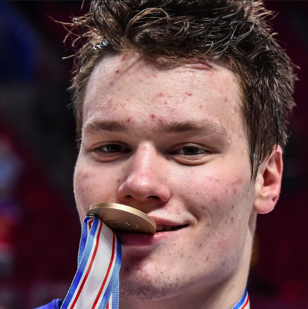 La preuve que Tampa Bay n'a pas confiance en Sergachev pour cette année?