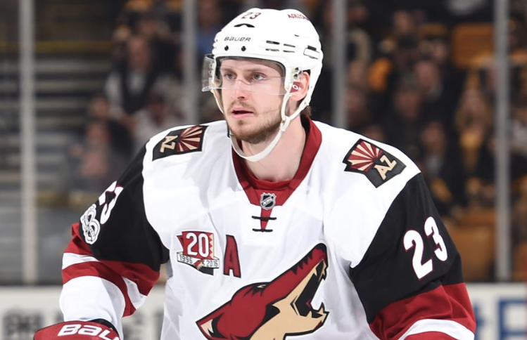 Le but de Peter Chiarelli est maintenant d'offrir la LUNE aux Coyotes au repêchage...