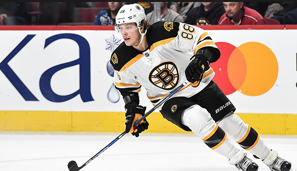 Le CH devrait-il soumettre une OFFRE HOSTILE à David Pastrnak?