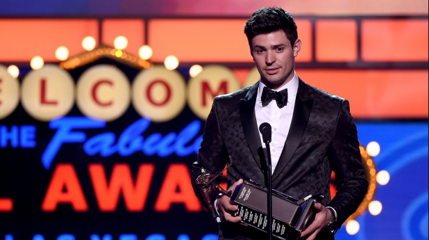 Le ciel s'abat sur la tête de Carey Price..Les ARCHIVES de 2009 sont partagées partout!!!!!!