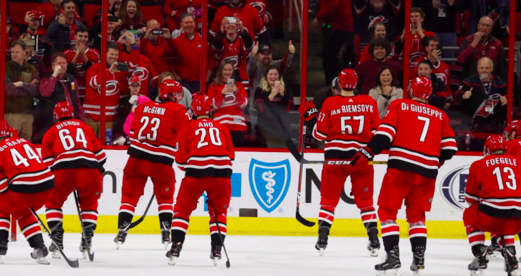 Le CONFLIT entre les Hurricanes et Don Cherry...prend de l'AMPLEUR....